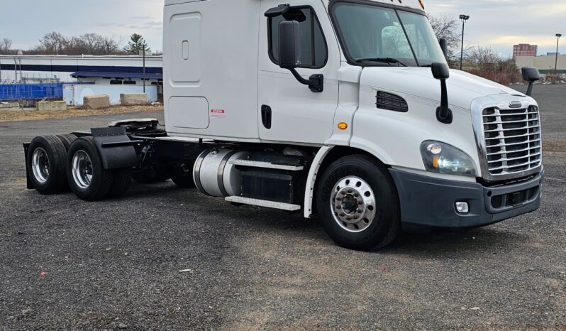 
								Freightliner Cascadia 2016 full									