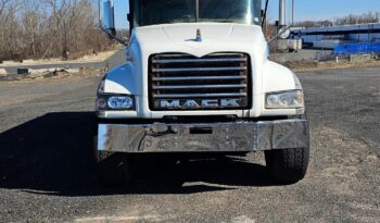 
									Mack Granite 2012 full								