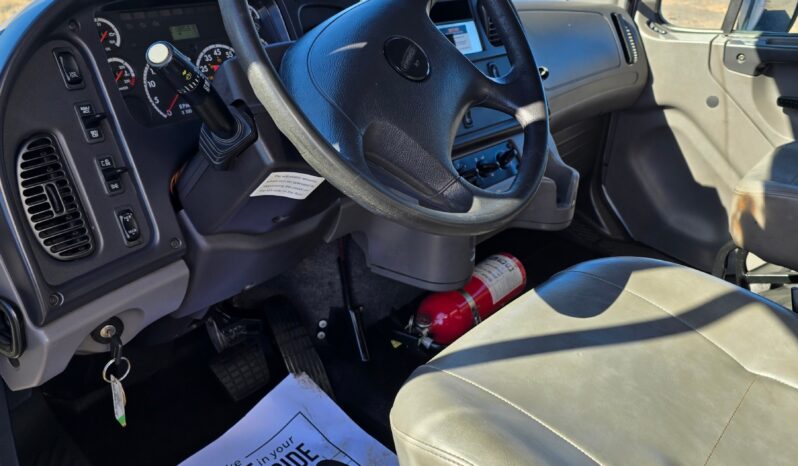 
								Freightliner M2 2013 full									