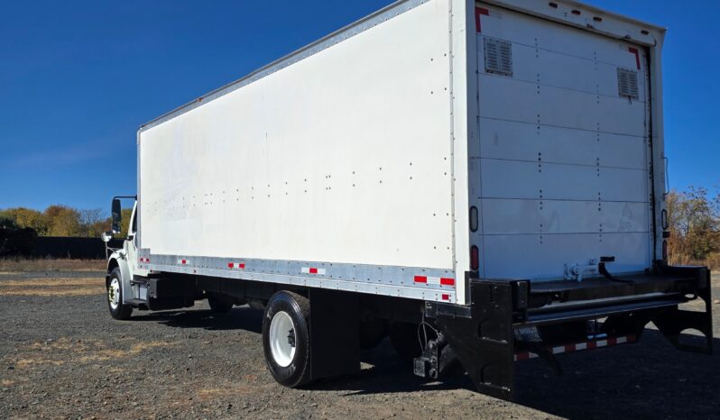 
								Freightliner M2 2013 full									
