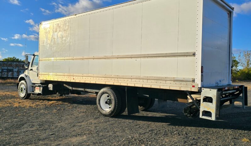 
								Freightliner M2 2012 full									