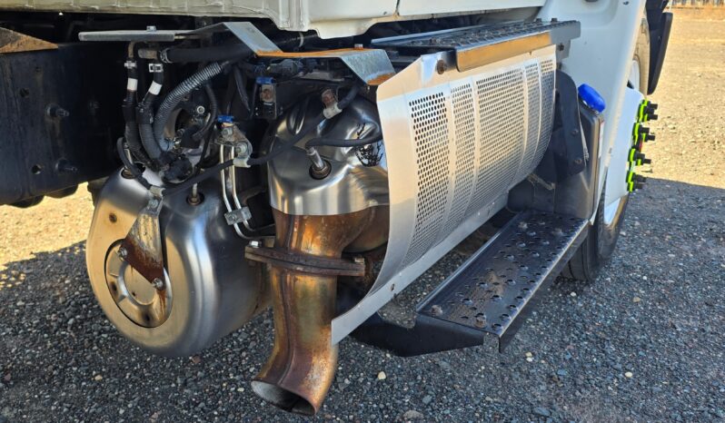 
								Hino 268 2014 full									