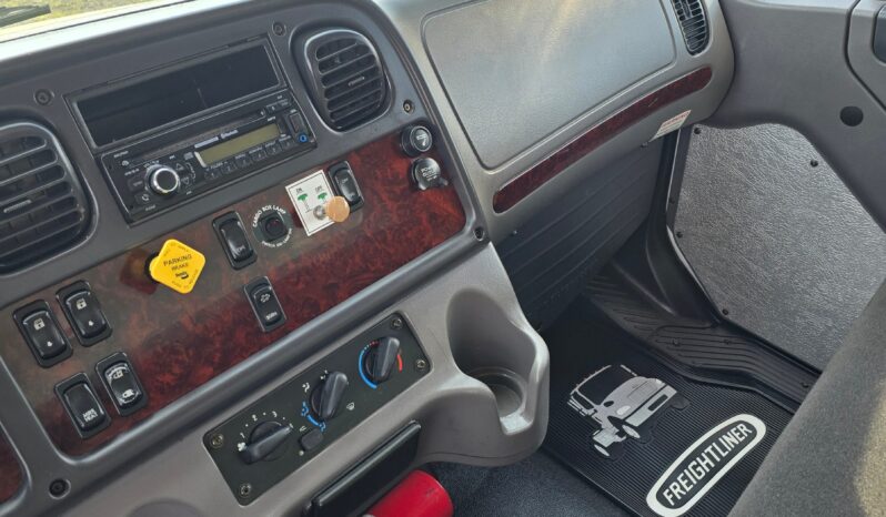 
								Freightliner M2 2016 full									