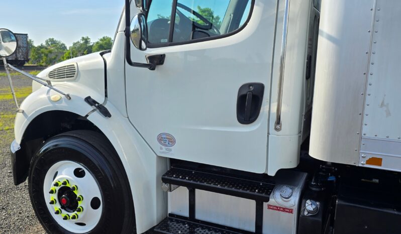 
								Freightliner M2 2016 full									