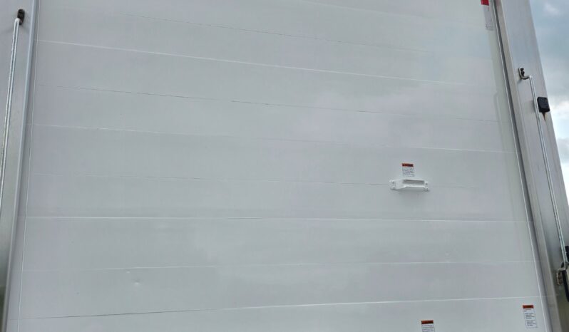 
								Freightliner M2 Reefer 2018 full									