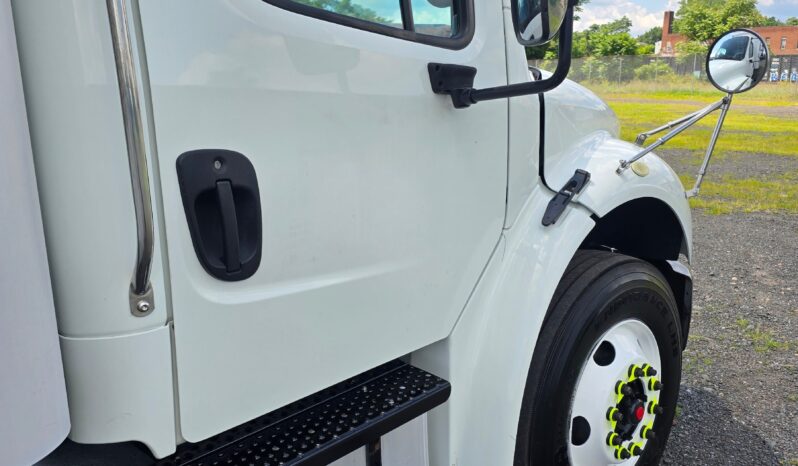 
								Freightliner M2 2018 full									